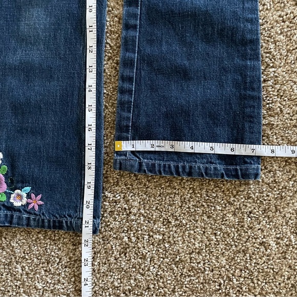 Beetlejuice London Flare Jeans Girls Size 8 Blue Dark Wash Denim Embroidered - Picture 13 of 14